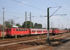 Am Mittag des 19.08.2005 sonnen sich 141 267 und 141 387 in der Post-Gruppe von Bremen Hbf.