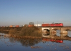 151 127 mit einem Containerzug bei Wahnebergen - 21.02.08