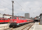218 460 am 03.04.2012 in München Hbf.